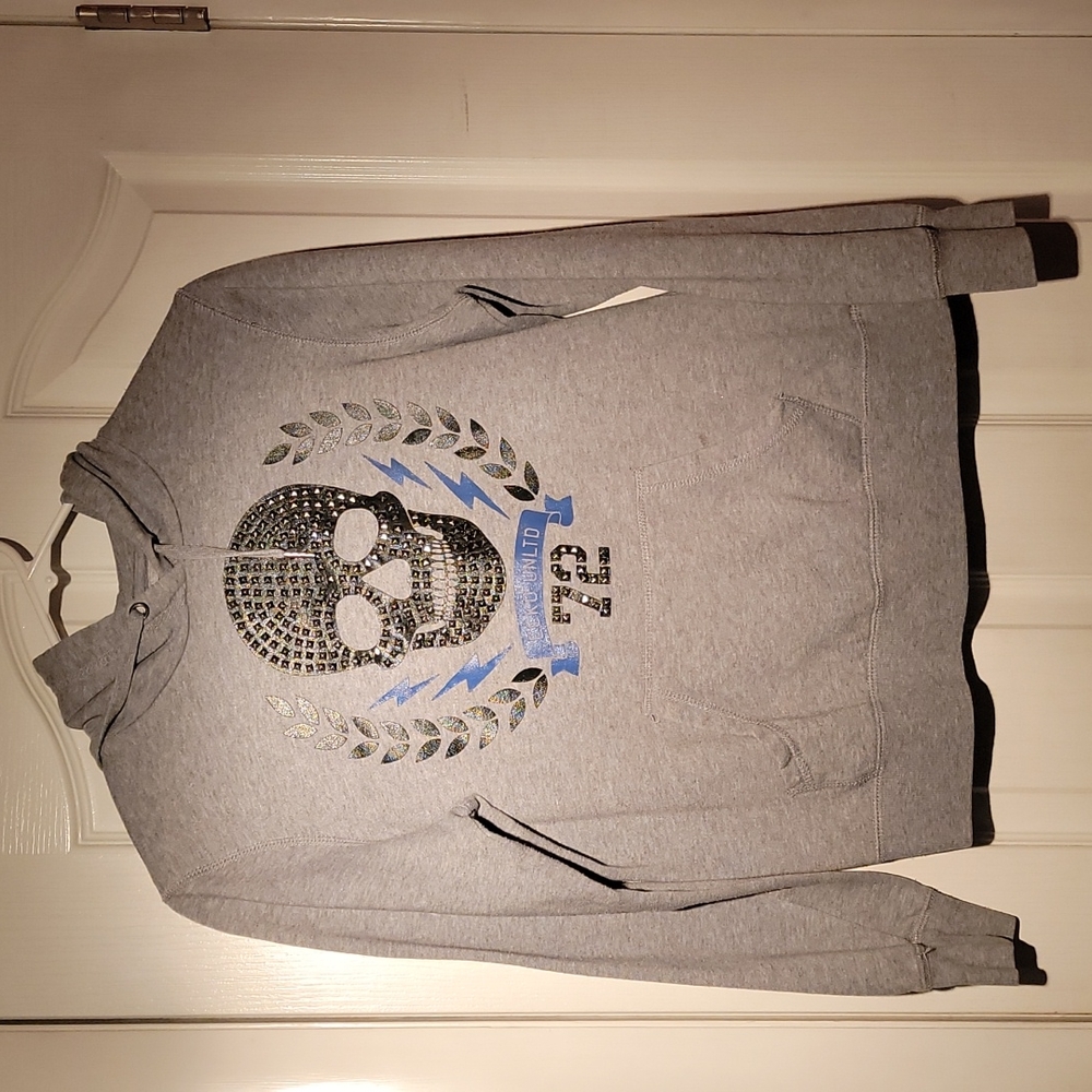 ECKO UNLTD Gray Sweatshirt with Skull and Studs
